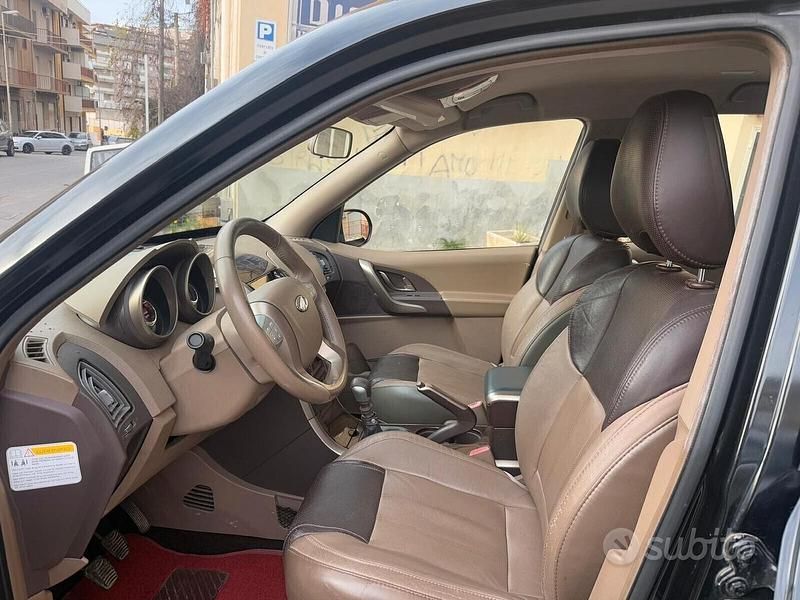 Usata Mahindra XUV500 140 CV (102 kW) 2013 Nero SUV