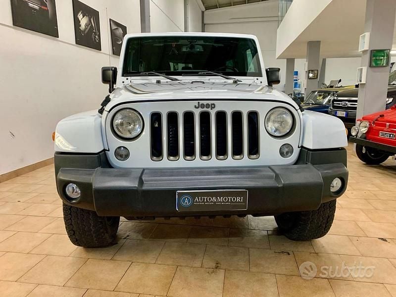 Usata Jeep Wrangler Unlimited 200 CV (147 kW) 2018 Bright white SUV