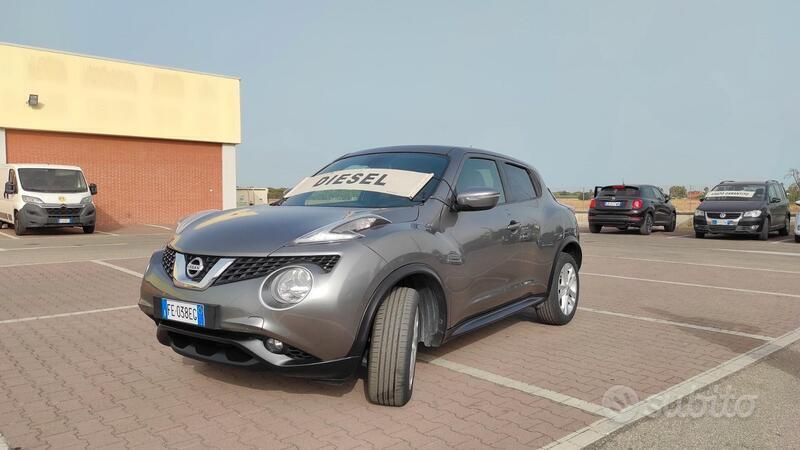 Usata Nissan Juke Acenta 110 CV (80 kW) 2016 Grigio SUV