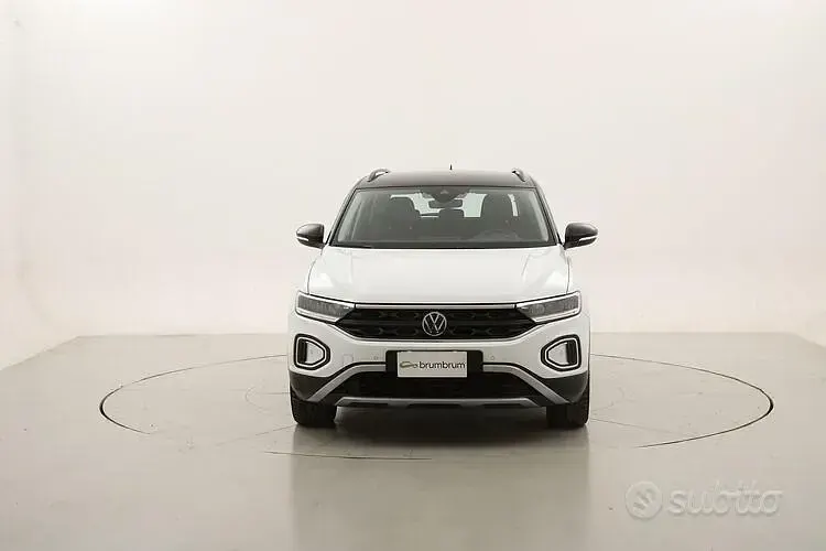 Usata VW T-Roc Life 110 CV (80 kW) 2022 Bianco SUV