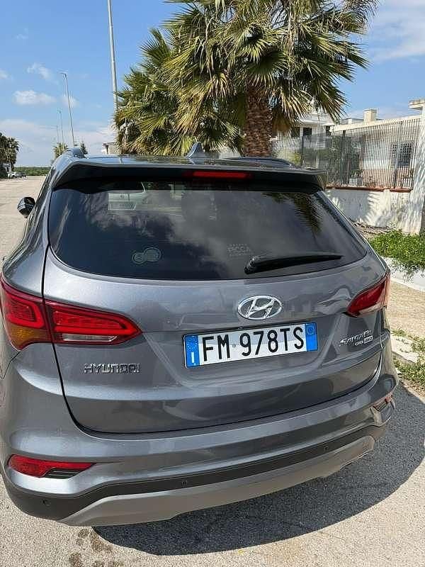 Usata Hyundai Santa Fe Xpossible 200 CV (147 kW) 2017 Grigio SUV