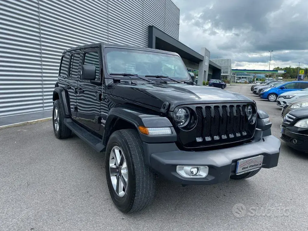 Usata Jeep Wrangler Unlimited Sahara 200 CV (147 kW) 2020 Nero SUV