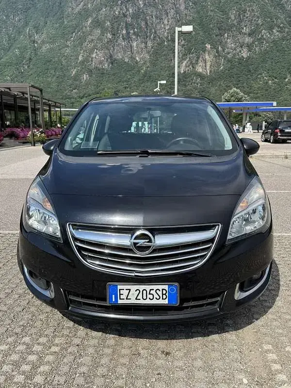 Usata Opel Meriva Edition 95 CV (69 kW) 2015 Nero Monovolume