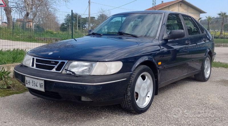 Usata Saab 900 185 CV (136 kW) 1996 Blu Utilitaria