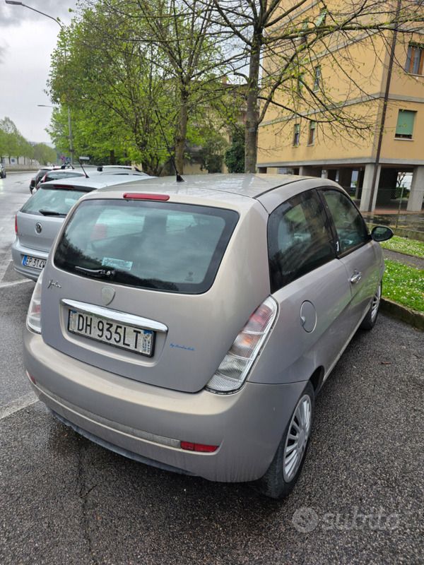 Usata Lancia Ypsilon 60 CV (44 kW) 2007 Utilitaria