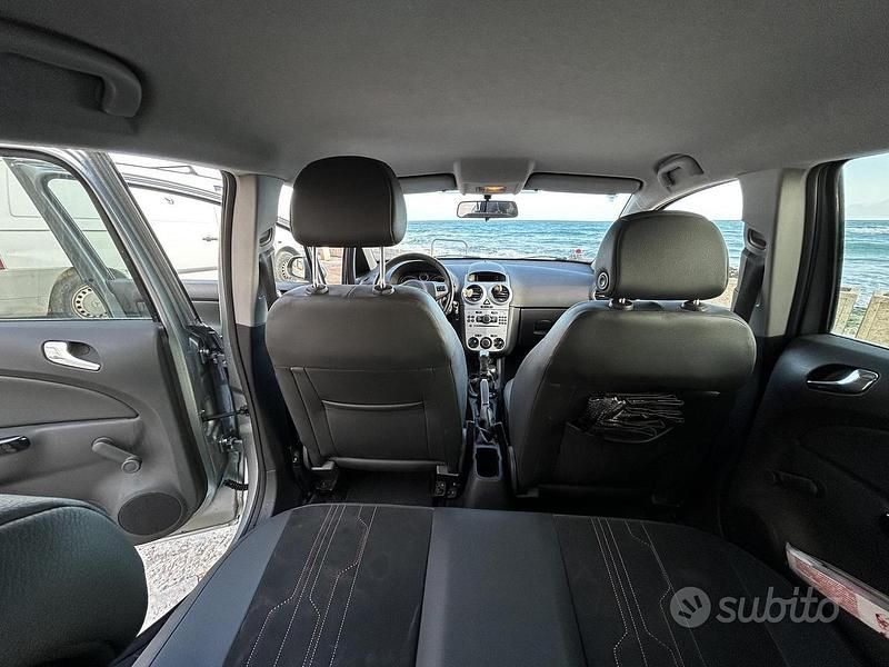 Usata Opel Corsa 75 CV (55 kW) 2012 Grigio Utilitaria