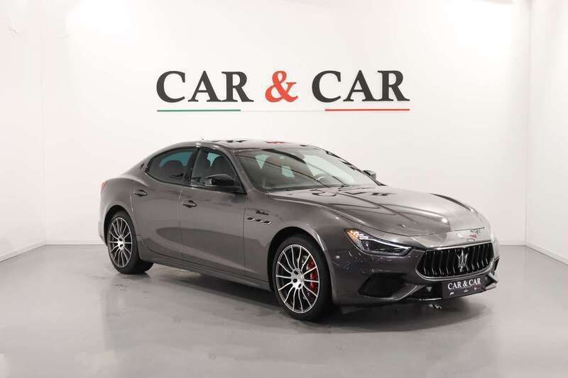 Grigio maratea metallescente Nuova 2024 Maserati Ghibli Coupé | 99.000 € - Immagine 1/4