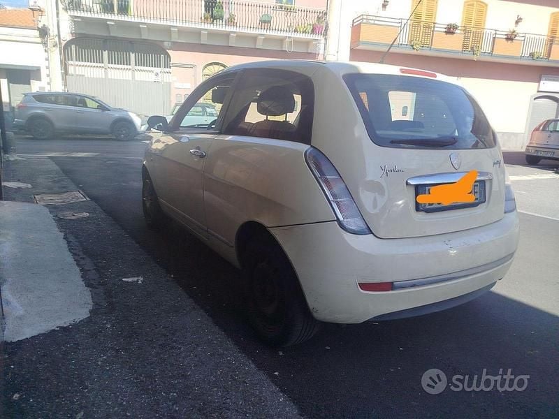 Usata Lancia Ypsilon 2007 Utilitaria