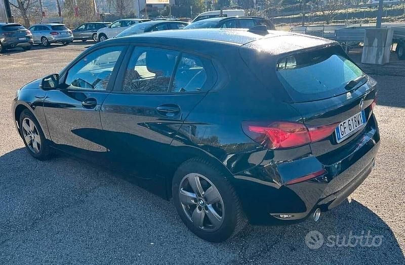 Usata BMW 118 Advantage 150 CV (110 kW) 2021 Nero Utilitaria