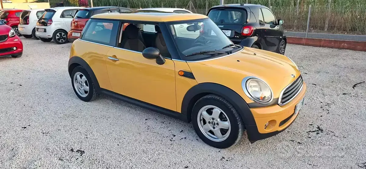 Usata Mini ONE 75 CV (55 kW) 2009 Giallo Utilitaria