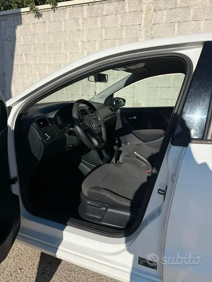 Usata VW Polo 75 CV (55 kW) 2012 Bianco Utilitaria