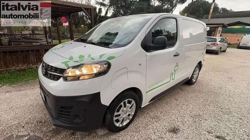 Usata Opel Vivaro 77 CV (56 kW) 2022 Bianco Monovolume