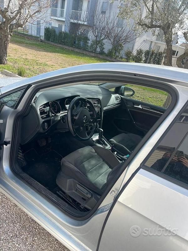 Usata VW Golf VIII 2020 Grigio Berlina
