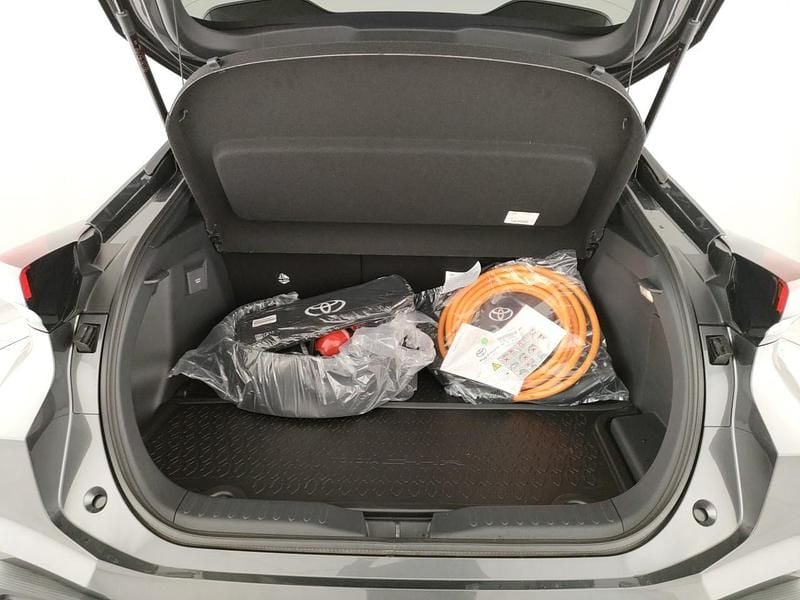 Nuova Toyota C-HR Trend 154 CV (113 kW) 2026 Grigio SUV