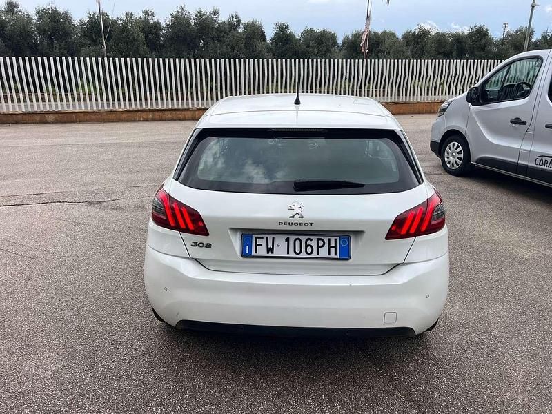Usata Peugeot 308 Business-Line 102 CV (75 kW) 2019 Bianco Berlina