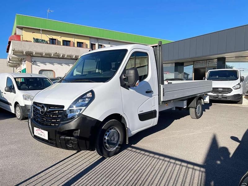 Usata Opel Movano 135 CV (99 kW) 2021 Bianco Furgone