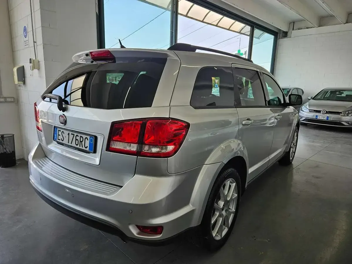Usata Fiat Freemont Urban 170 CV (125 kW) 2013 Argento SUV
