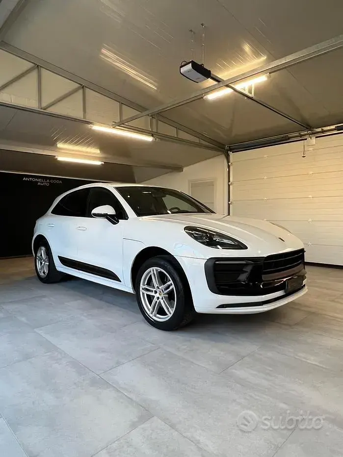 Usata Porsche Macan 265 CV (194 kW) 2023 Bianco SUV