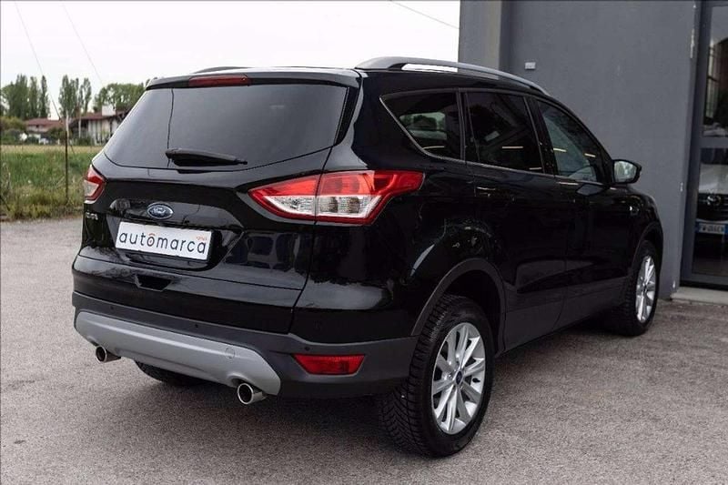 Usata Ford Kuga Titanium 120 CV (88 kW) 2016 Grigio SUV