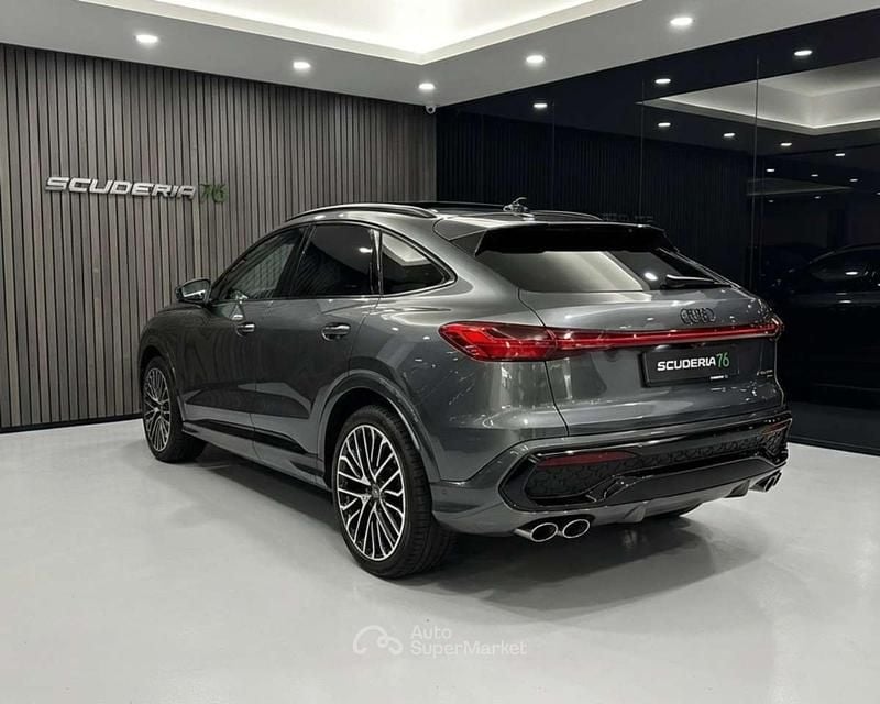 Nuova Audi SQ5 Sportback Sport 367 CV (269 kW) 2025 Grigio tambora metallizzato SUV
