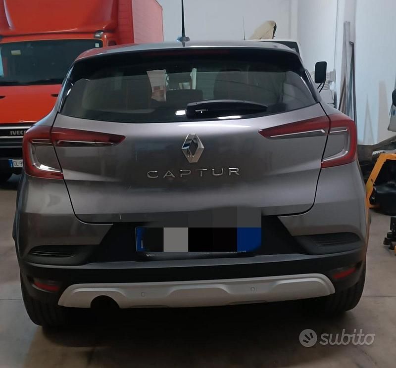 Gebraucht Renault Captur 95 PS (69 kW) 2021 Grau SUV