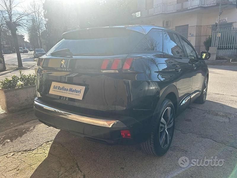 Usata Peugeot 3008 Allure 131 CV (96 kW) 2023 Nero SUV