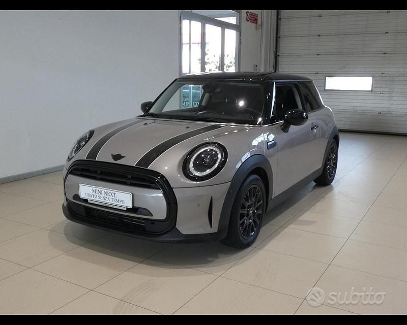 Grigio Usata 2022 Mini Cooper Business Due volumi | 23.750 € (Buon prezzo) - Immagine 1/3