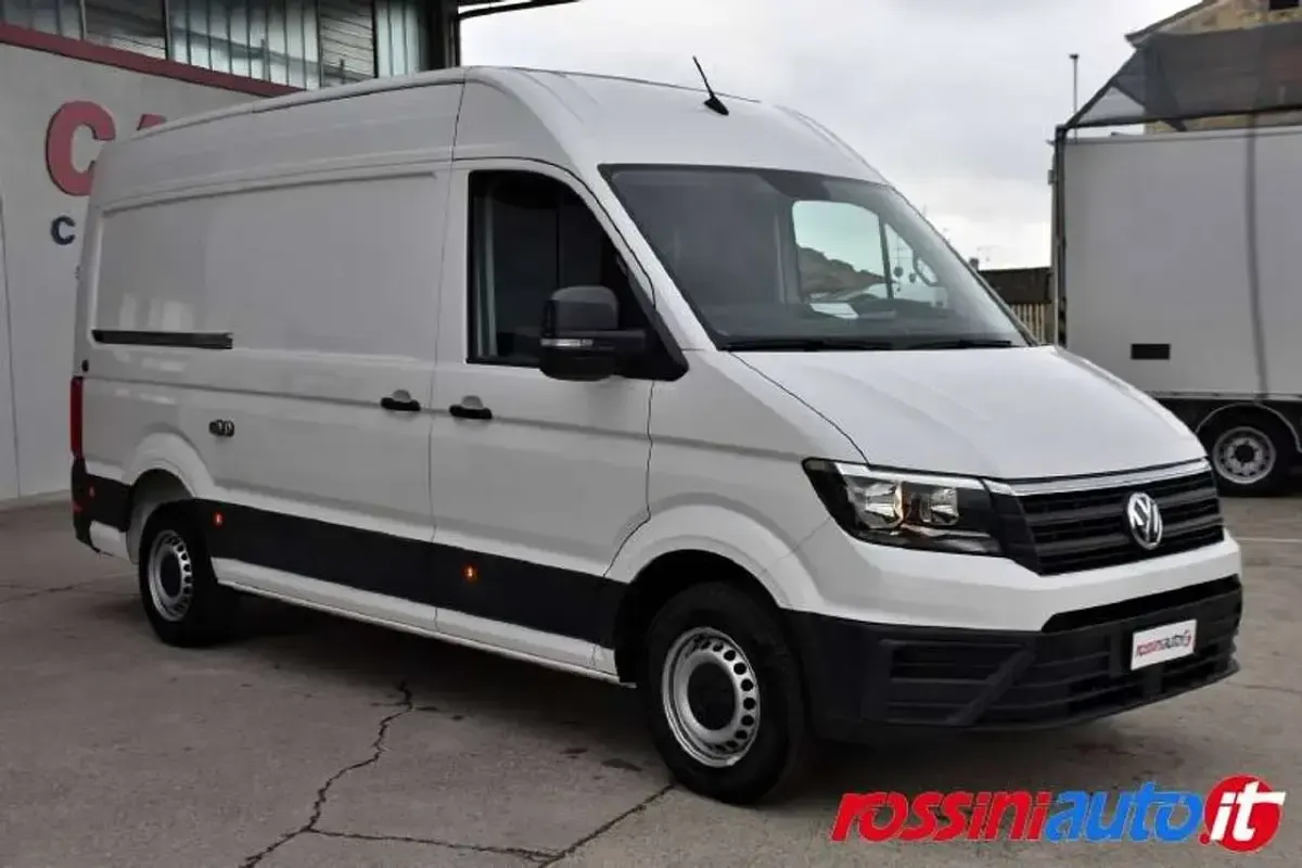 Usata VW Crafter 140 CV (102 kW) 2022 Bianco candy Furgone