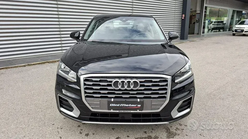 Usata Audi Q2 Design 116 CV (85 kW) 2017 Nero SUV