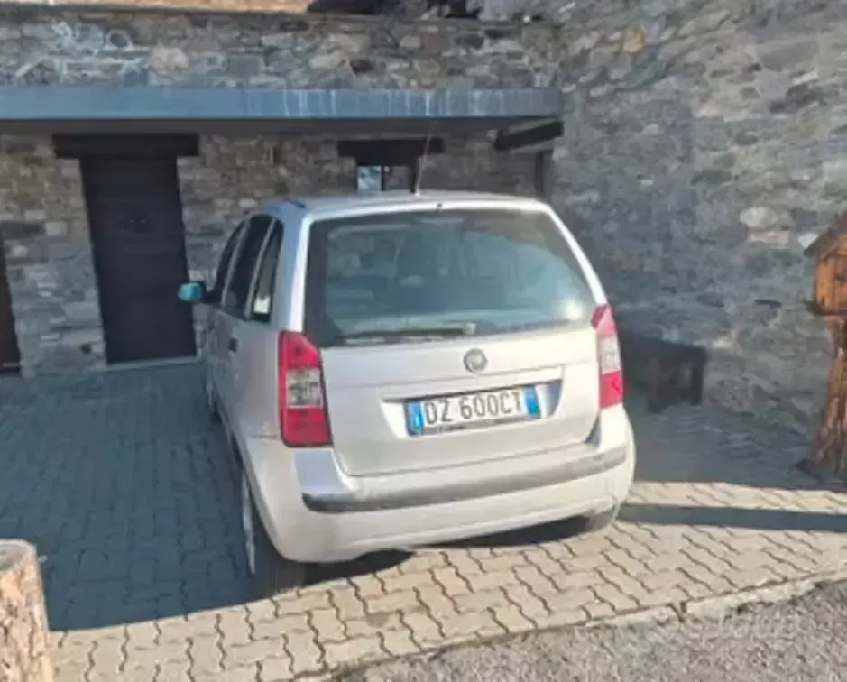 Usata Fiat Idea 69 CV (50 kW) 2009 Monovolume