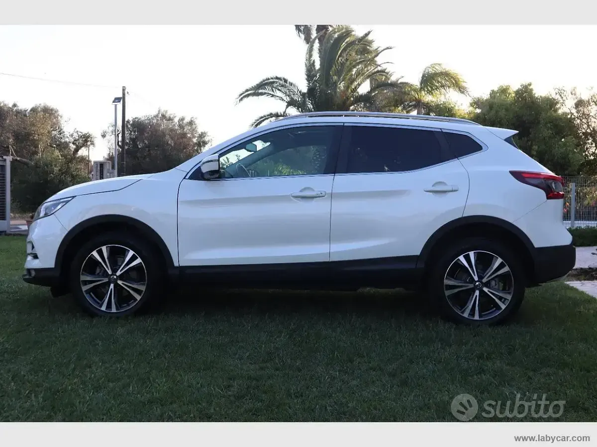 Usata Nissan Qashqai N-Connecta 116 CV (85 kW) 2019 Bianco SUV