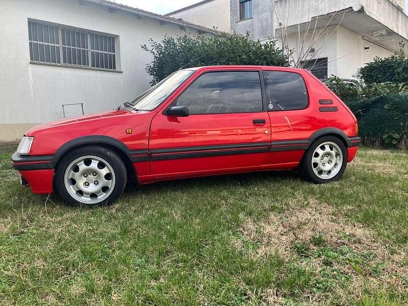Usata Peugeot 205 GTi 128 CV (94 kW) 1990 Rosso Berlina