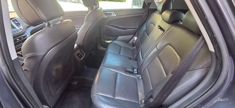 Usata Hyundai Tucson Xpossible 136 CV (100 kW) 2016 Grigio SUV