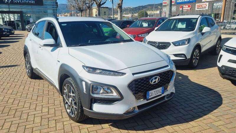 Usata Hyundai Kona XPrime 105 CV (77 kW) 2020 Bianco SUV