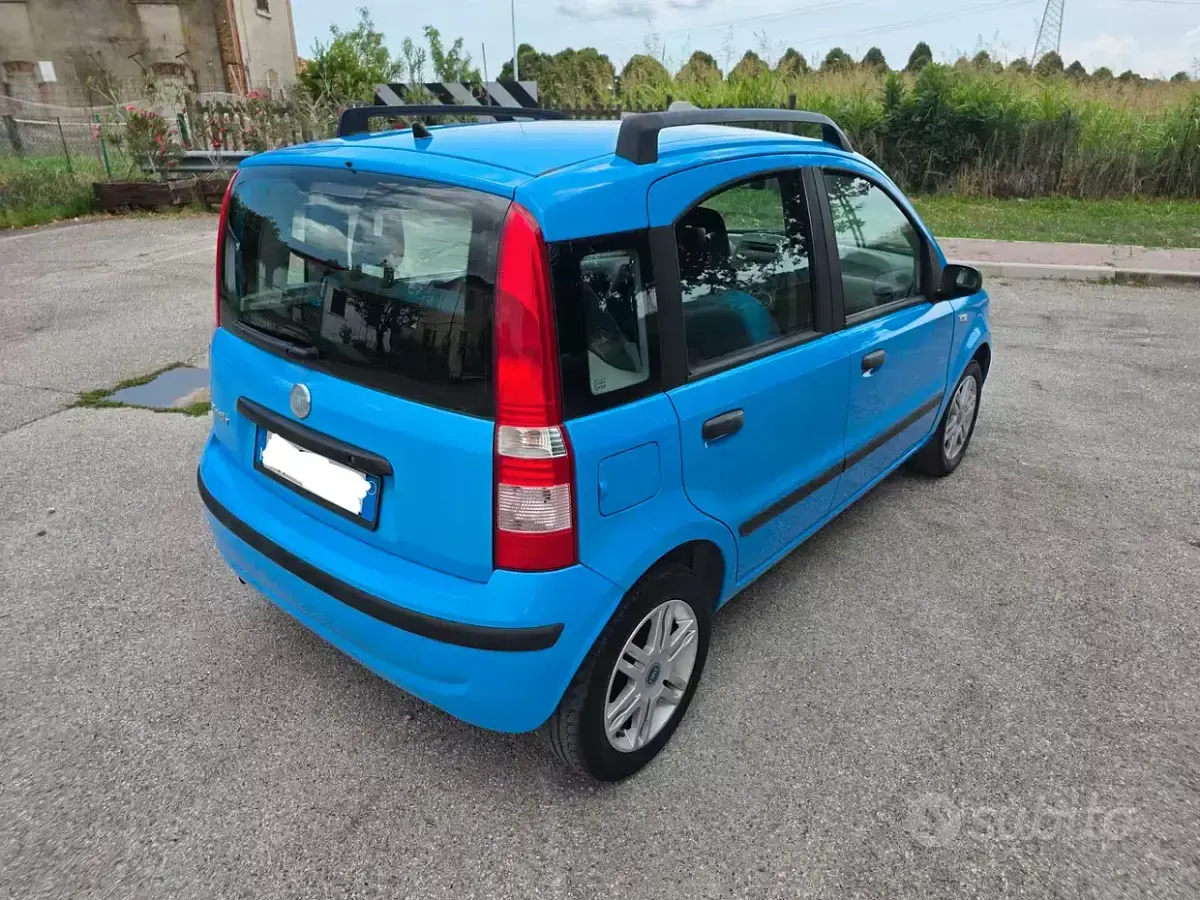 Usata Fiat Panda 60 CV (44 kW) 2005 Bluazzurro Utilitaria
