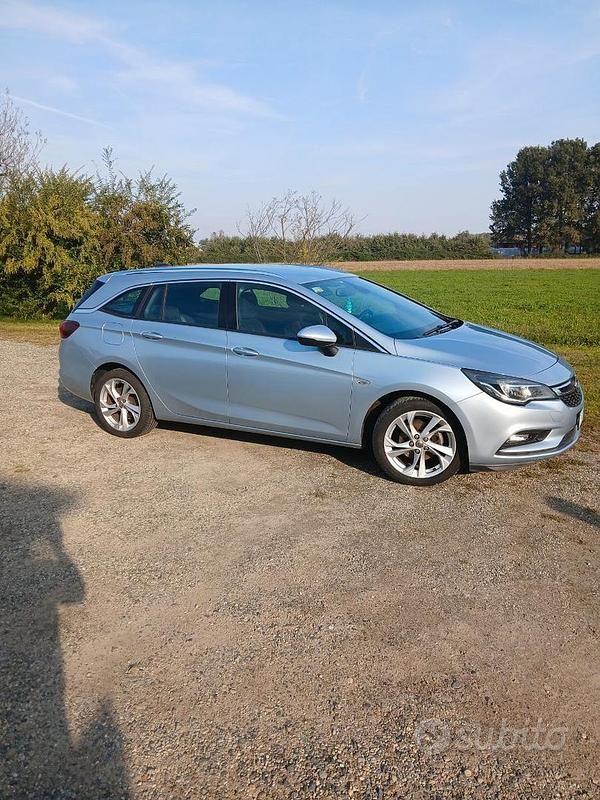 Usata Opel Astra 110 CV (80 kW) 2017 Grigio Station wagon