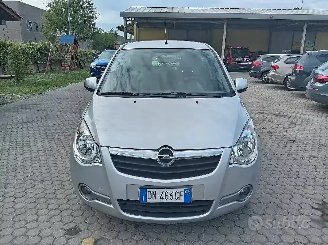 Begagnad Opel Agila Enjoy 68 HK (50 kW) 2008 Grå Halvkombi