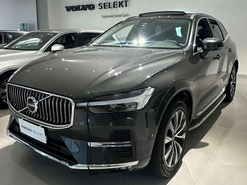 Platium grey Usata 2022 Volvo XC60 Inscription SUV | 31.500 € (Buon prezzo) - Immagine 1/4