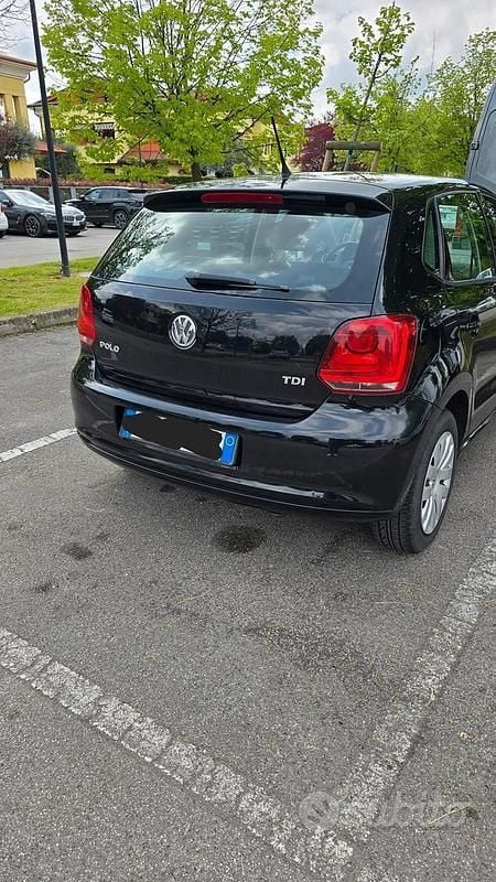 Usata VW Polo 75 CV (55 kW) 2013 Nero Berlina