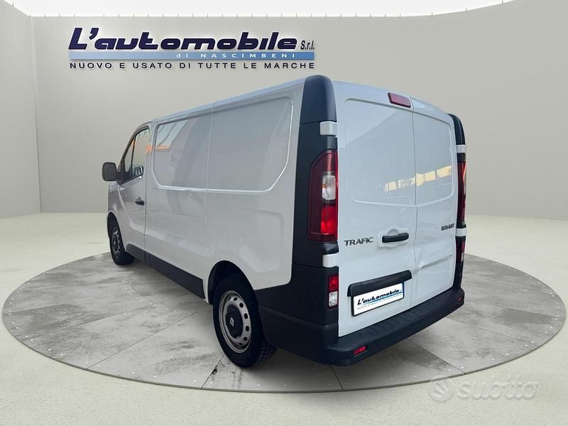 Usata Renault Trafic 120 CV (88 kW) 2020 Bianco Monovolume