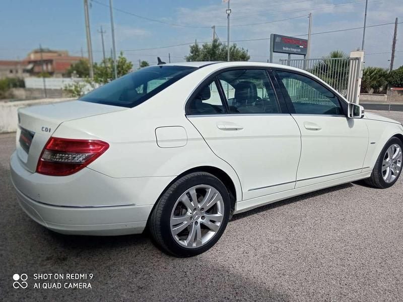Usata Mercedes C220 Avantgarde 170 CV (125 kW) 2008 Bianco Berlina
