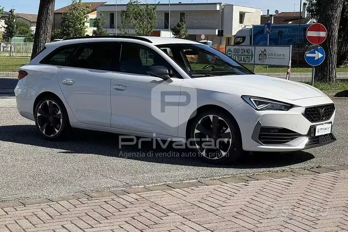 Usata Cupra Leon 150 CV (110 kW) 2024 Bianco Station wagon