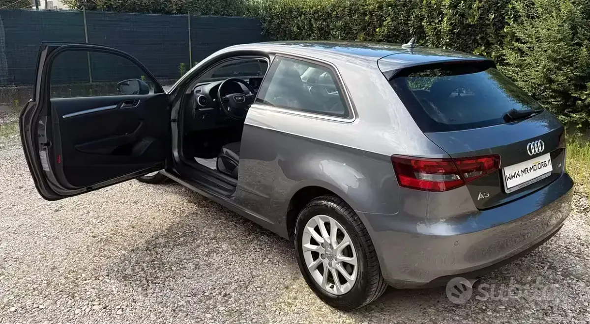 Usata Audi A3 Attraction 110 CV (80 kW) 2016 Grigio Berlina