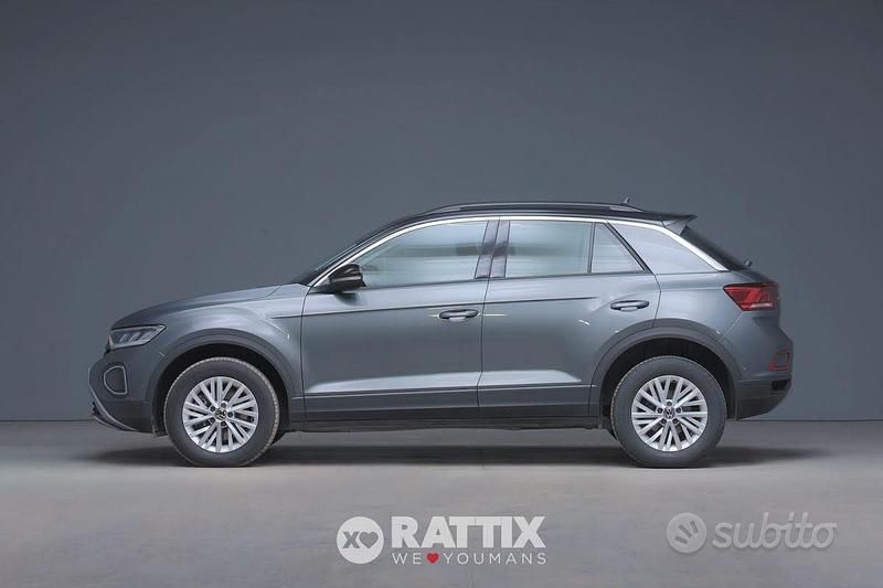 Usata VW T-Roc Life 150 CV (110 kW) 2025 Grigio SUV