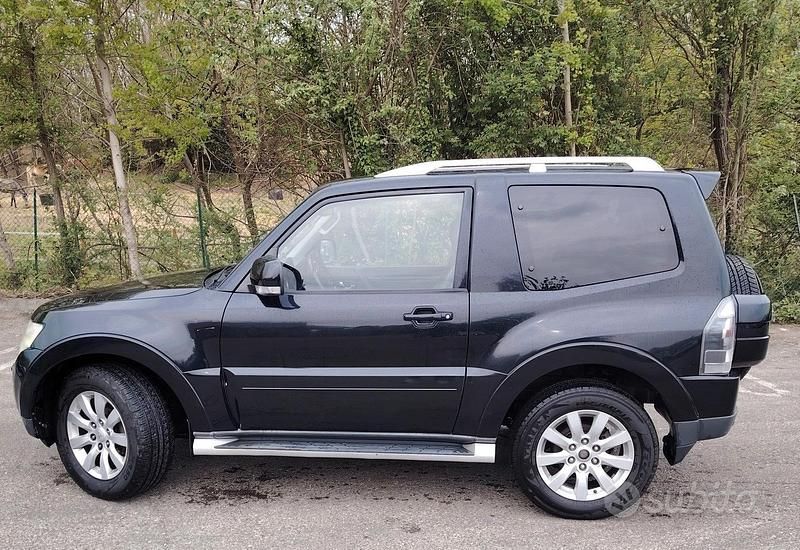 Usata Mitsubishi Pajero Sport 2009 Nero SUV