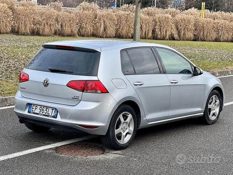 Usata VW Golf VII Comfortline 105 CV (77 kW) 2013 Grigio Berlina