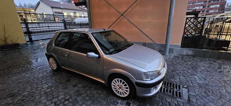 Usata Peugeot 106 Sport 75 CV (55 kW) 2000 Argento Utilitaria