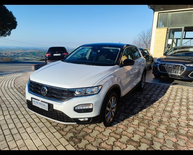 Bianco Usata 2021 VW T-Roc Style SUV | 21.800 € (Buon prezzo) - Immagine 1/4
