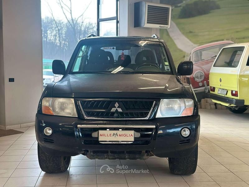 Usata Mitsubishi Pajero Invite 116 CV (85 kW) 2005 Nero SUV