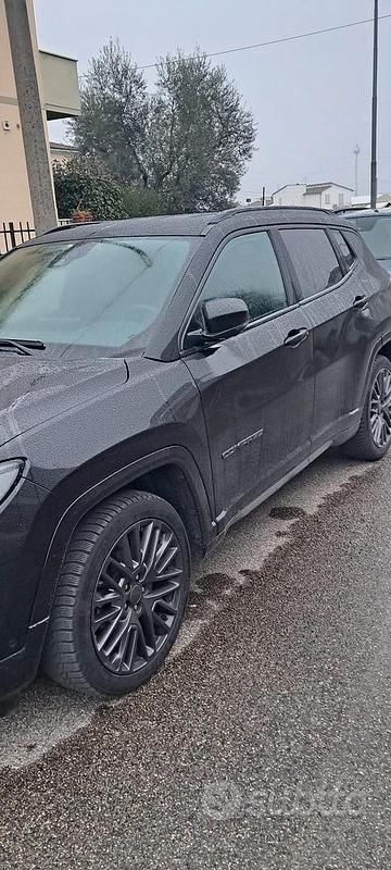 Usata Jeep Compass 131 CV (96 kW) 2021 Nero SUV